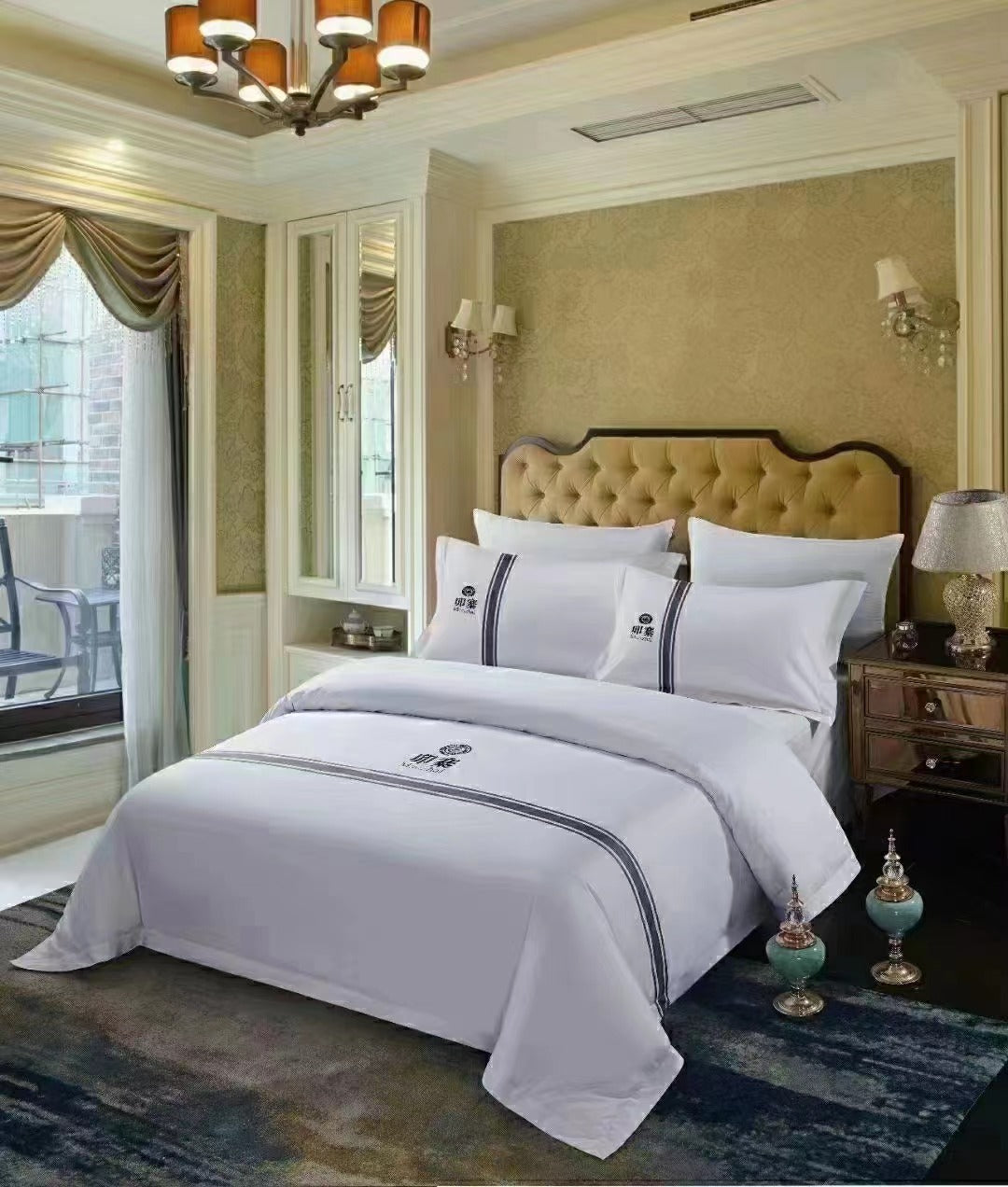 Hotel 4-piece set