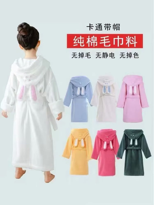 Children's cartoon bathrobe